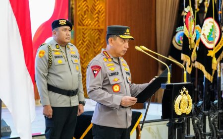 Kapolri Pimpin Pelantikan dan Sertijab Sejumlah PJU Mabes Polri dan Kapolda   